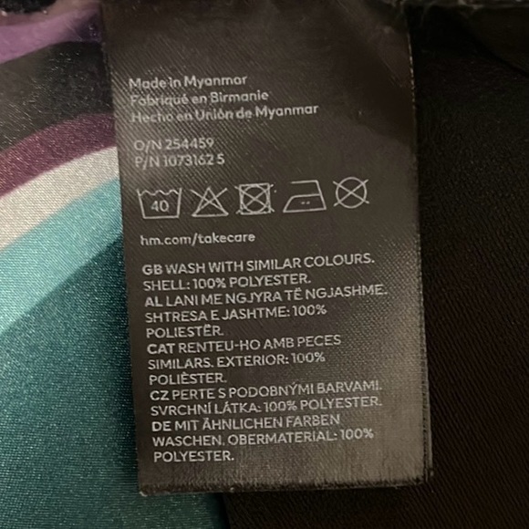 H&M dress - Picture 6 of 8